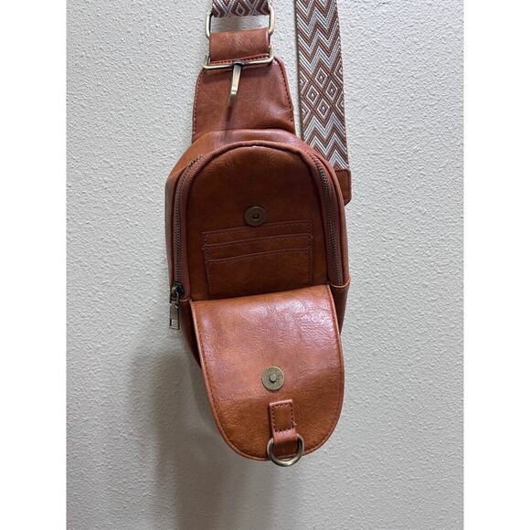 Crossbody Sling Daypack Satchel S Bag Brown Faux Leather Thick Strap Boho 8x5 - Picture 3 of 9